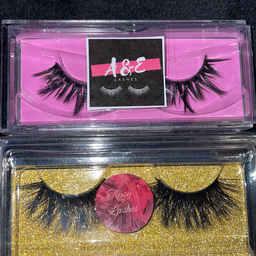 Eyelashes - Picture 3 of 4